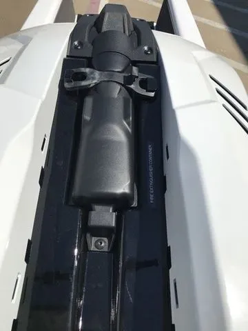 Slide: The Image of Yamaha SJ1050-B 2025 - 26