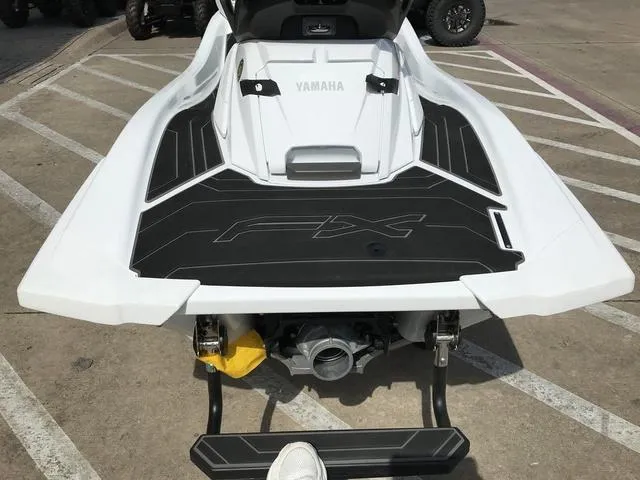 Slide: The Image of Yamaha FX Cruiser SVHO 2025 - 12