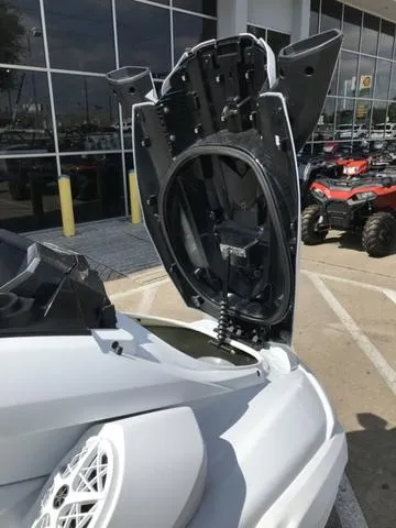 Slide: The Image of Yamaha FX Cruiser SVHO 2025 - 20