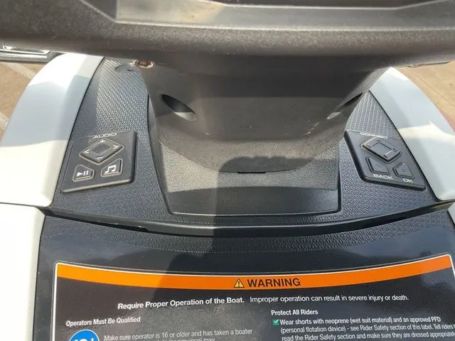 Slide: The Image of Yamaha VX Limited 2025 - 17