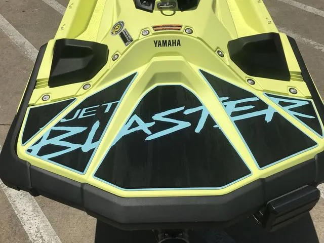 Slide: The Image of Yamaha JetBlaster PRO 2-Up 2025 - 14