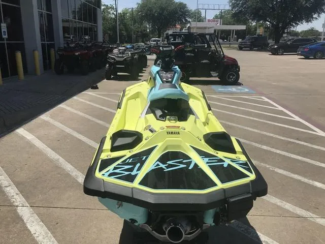 Slide: The Image of Yamaha JetBlaster PRO 2-Up 2025 - 6