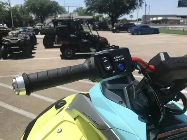 Slide: The Image of Yamaha JetBlaster PRO 2-Up 2025 - 11