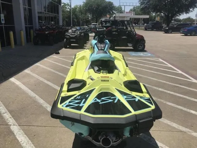 Slide: The Image of Yamaha JetBlaster PRO 2-Up 2025 - 8