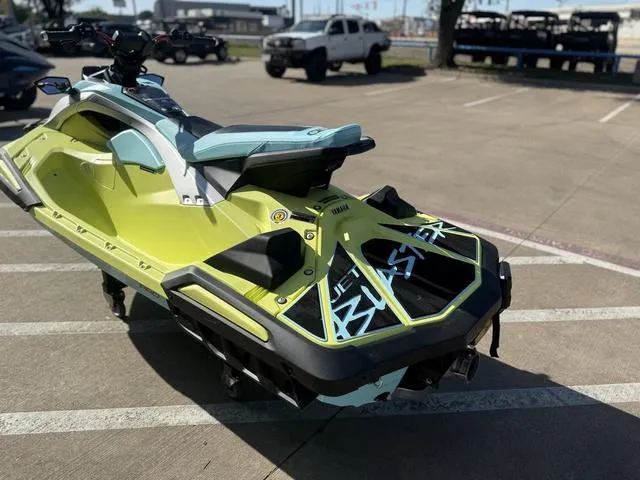 Slide: The Image of Yamaha JetBlaster PRO 3-Up 2025 - 5