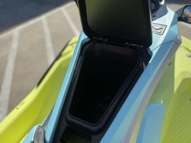 Slide: The Image of Yamaha JetBlaster PRO 3-Up 2025 - 9