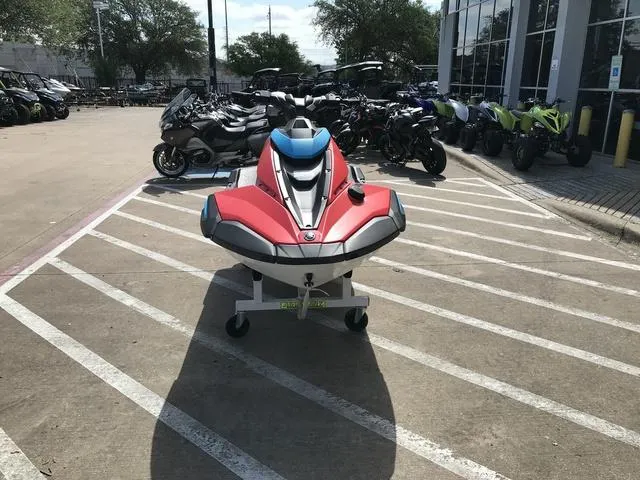 Slide: The Image of Yamaha JetBlaster DLX 3-Up 2025 - 3