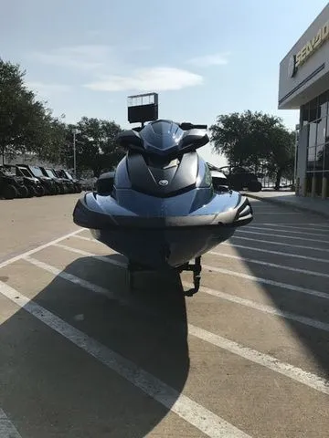 Slide: The Image of Yamaha VX Cruiser HO 2025 - 4