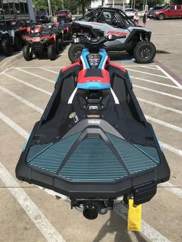 Slide: The Image of Yamaha JetBlaster DLX 2-Up 2025 - 16