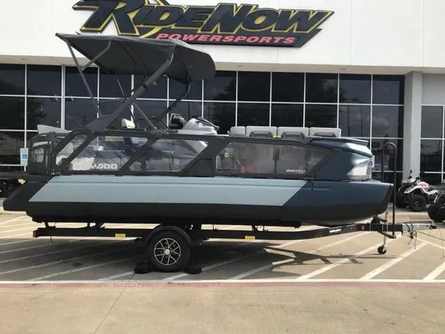 The Image of Sea-Doo Switch Cruise Limited 21 2025 - 1