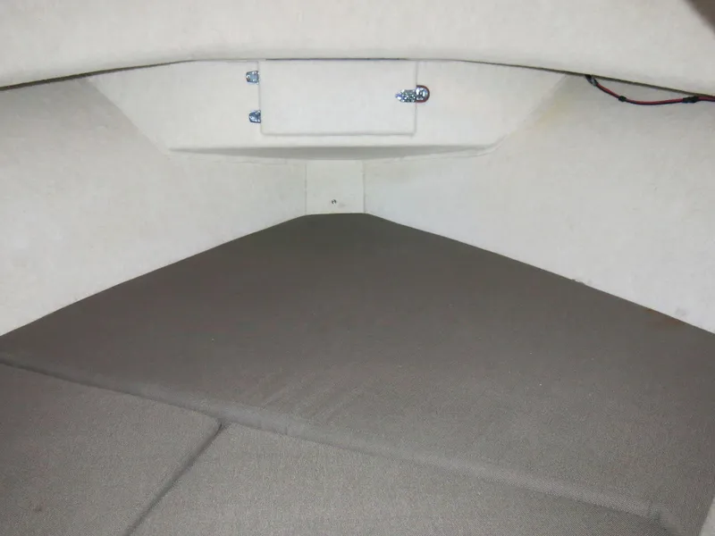 Slide: The Image of Osprey 26 - V-Berth - 6