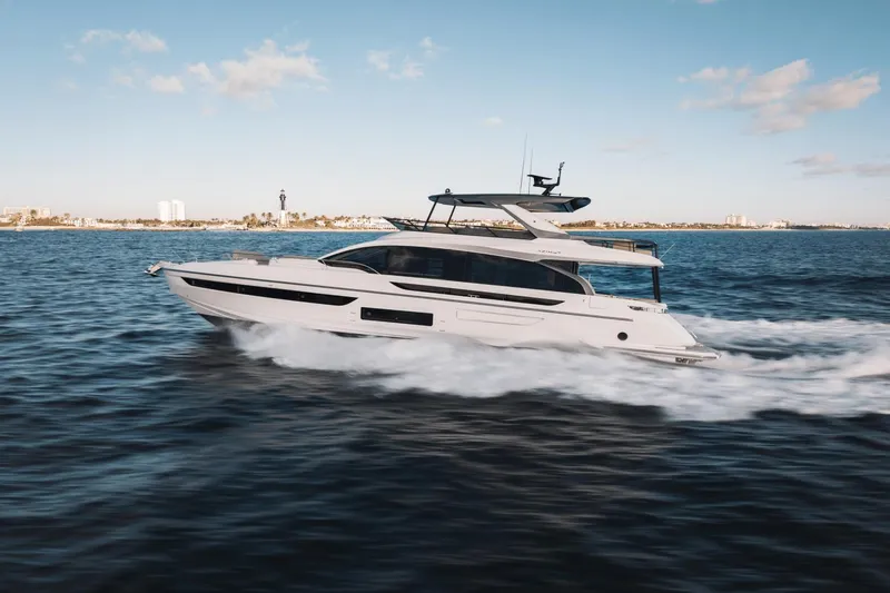 Slide: The Image of Azimut Fly 72 2026 - 18