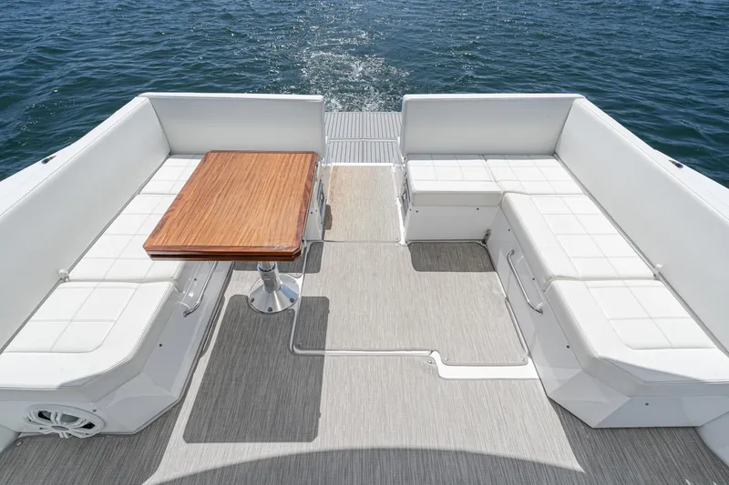 Slide: The Image of Cruisers 390 Express Coupe 2021 - 56