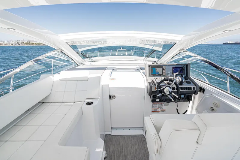 Slide: The Image of Cruisers 390 Express Coupe 2021 - 66
