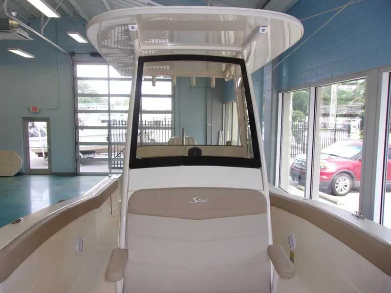 Slide: The Image of Scout XSF 240 2025 - 6