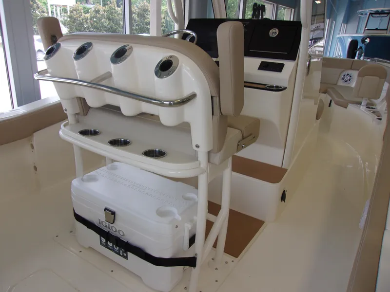 Slide: The Image of Scout XSF 240 2025 - 9