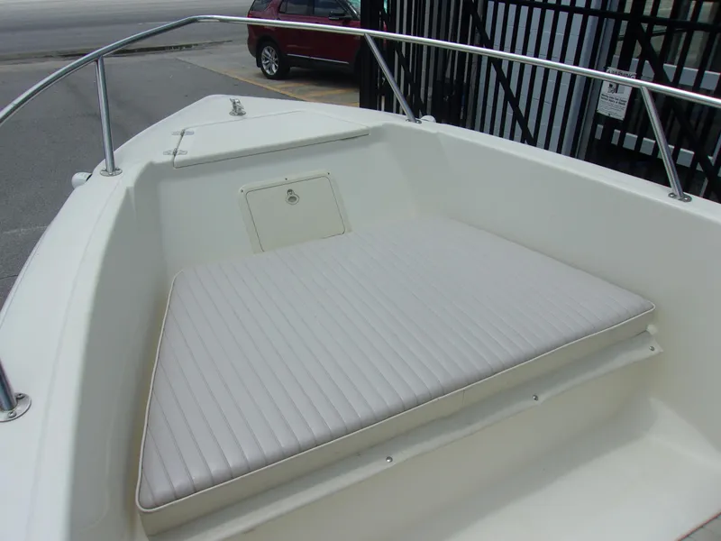 Slide: The Image of Scout 202 Sportfish 2000 - 5