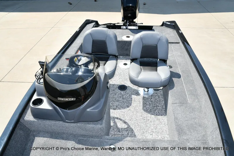 Slide: The Image of Tracker Super Guide V-16 2026 - 10