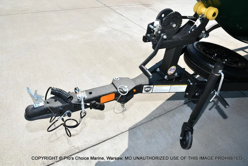 Slide: The Image of Tracker Bass Tracker Classic Limited 2026 - 30