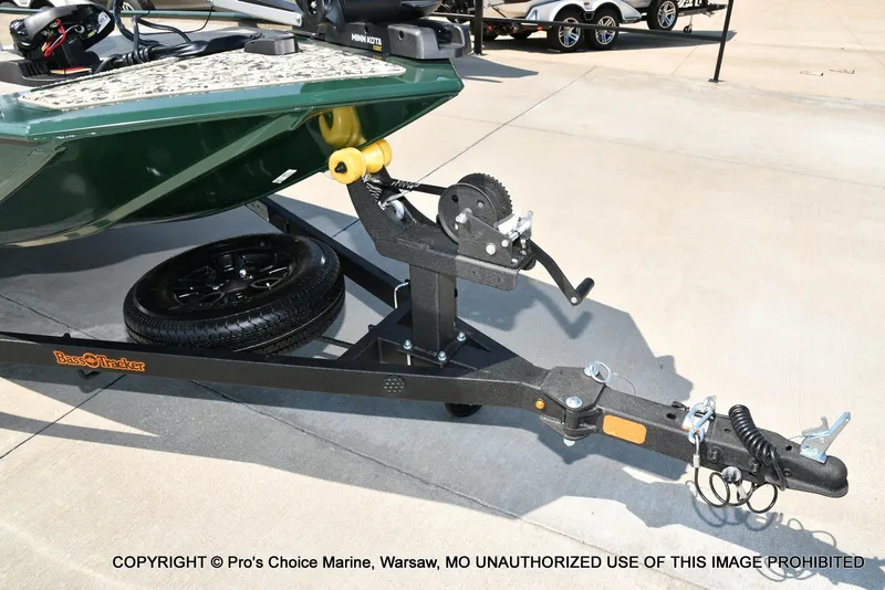 Slide: The Image of Tracker Bass Tracker Classic Limited 2026 - 31