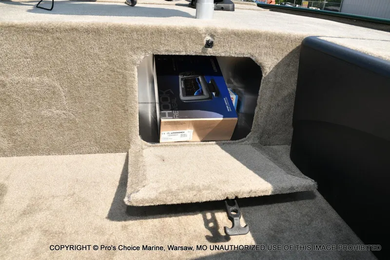 Slide: The Image of Tracker Bass Tracker Classic Limited 2026 - 51