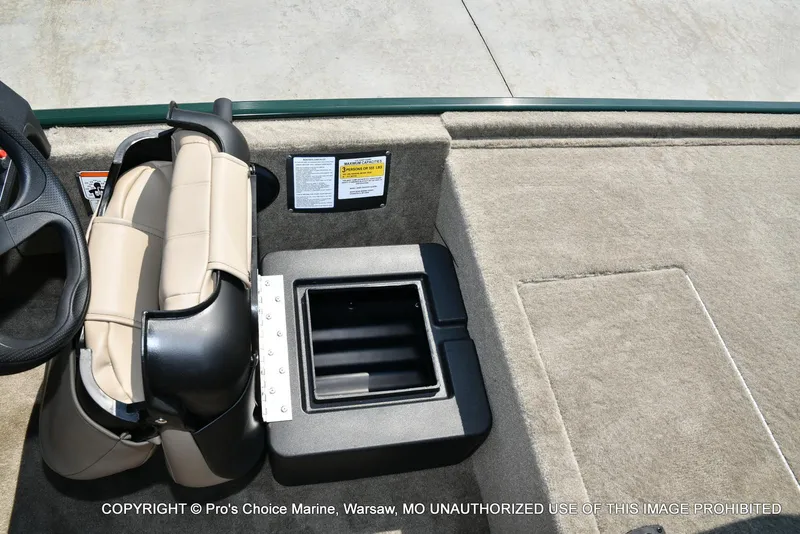 Slide: The Image of Tracker Bass Tracker Classic Limited 2026 - 57