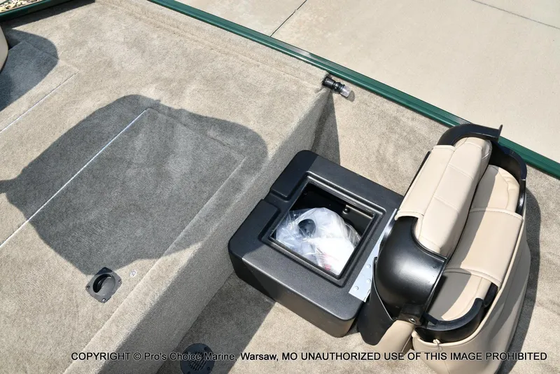 Slide: The Image of Tracker Bass Tracker Classic Limited 2026 - 59