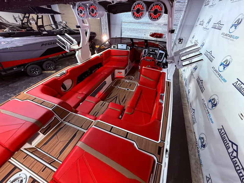 Slide: The Image of Supra SL 550 2023 - 23