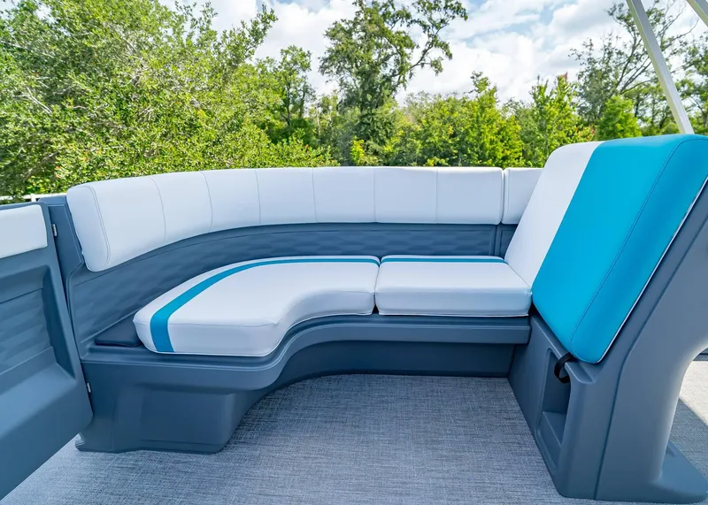Slide: The Image of Tahoe Aura Quad Lounge 2025 - 15