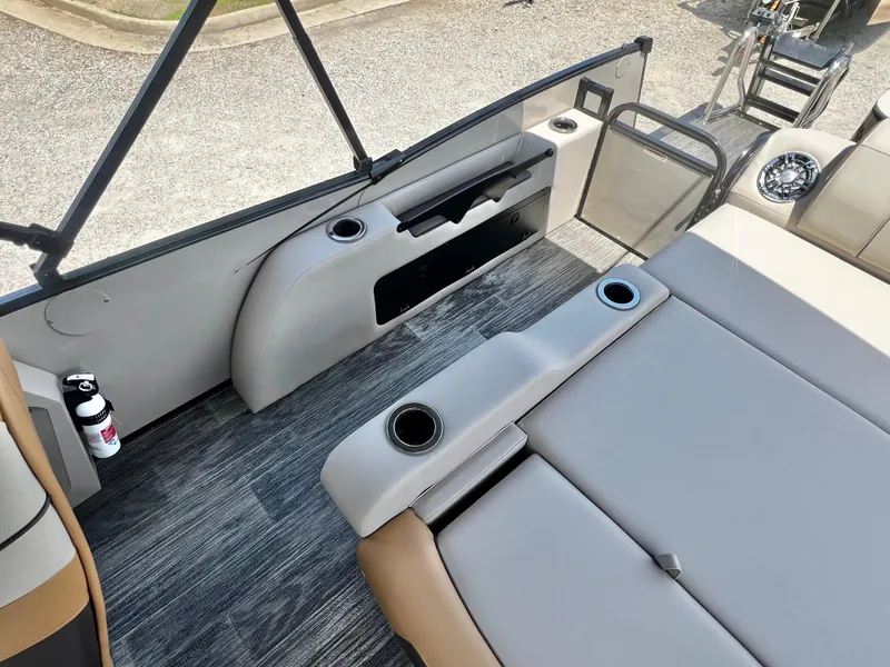 Slide: The Image of Avalon Catalina 25' Versatile Rear Lounge Triple-Toon - ARRIVES THURSDAY 6/12/2025! 2025 - 15