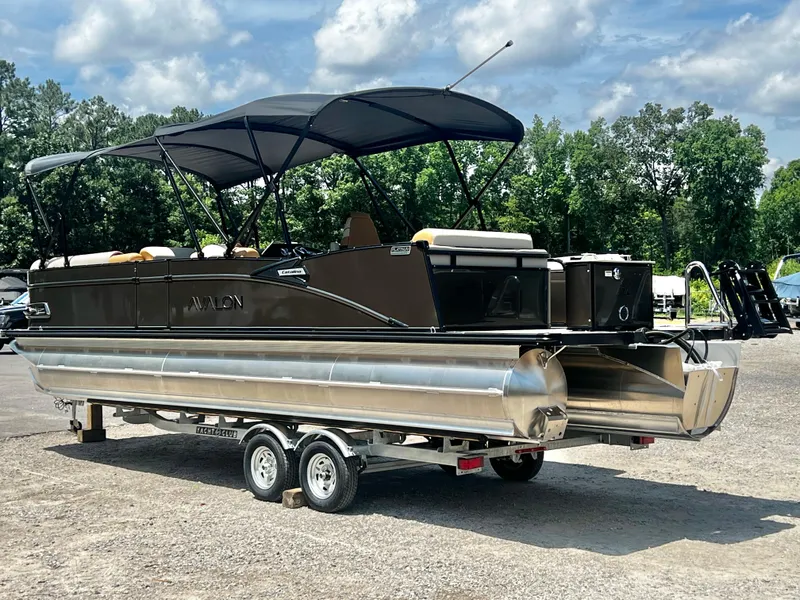 Slide: The Image of Avalon Catalina 25' Versatile Rear Lounge Triple-Toon - ARRIVES THURSDAY 6/12/2025! 2025 - 3