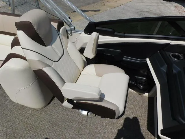 Slide: The Image of Avalon Catalina Platinum Quad Lounger 25 FT Windshield 2025 - 12