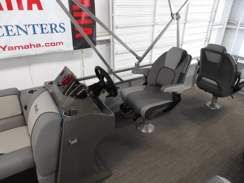 Slide: The Image of Avalon Venture Fish N Cruise - 23' 2025 - 14