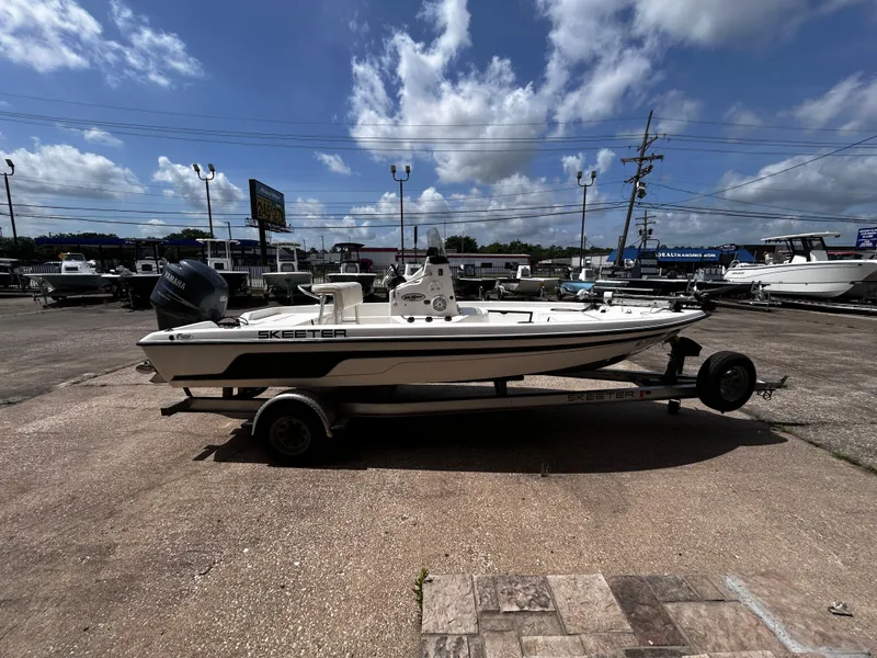 Slide: The Image of Skeeter 20 Zx 2007 - 6