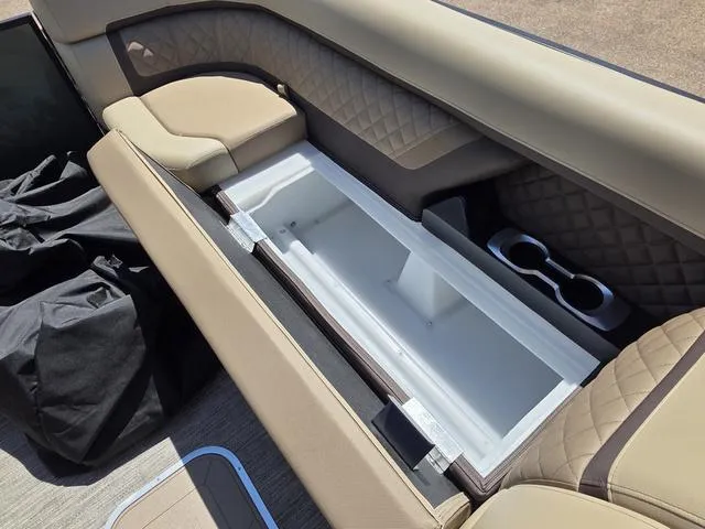 Slide: The Image of Godfrey AP255ULC 2026 - 22