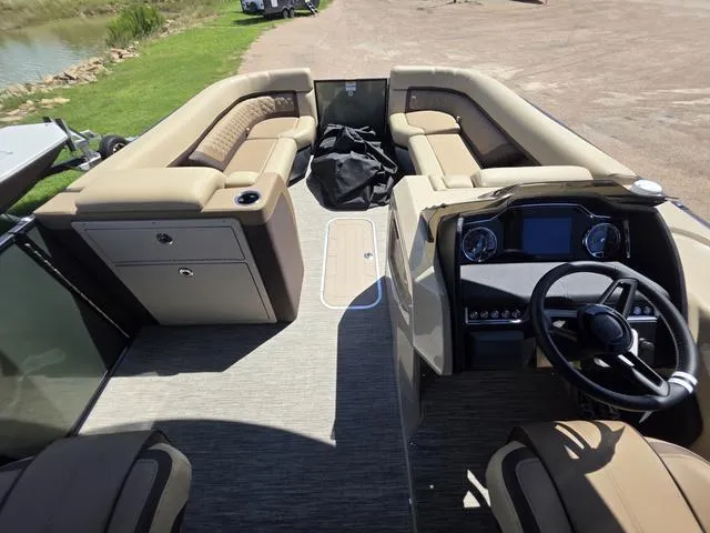 Slide: The Image of Godfrey AP255ULC 2026 - 47