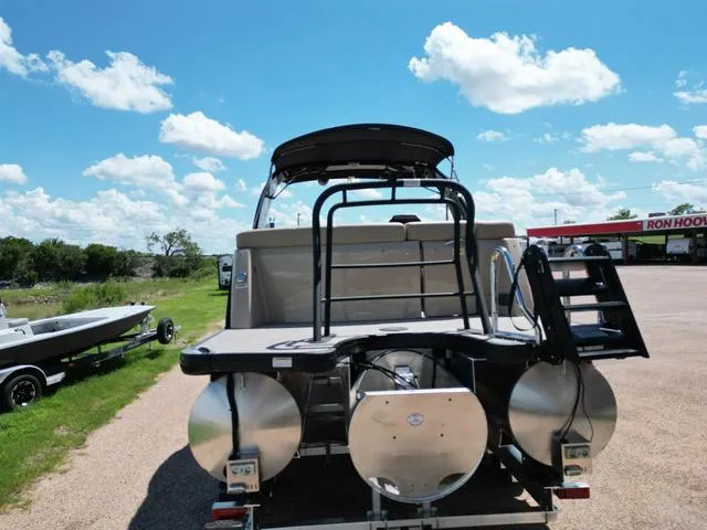 Slide: The Image of Godfrey AP255ULC 2026 - 5