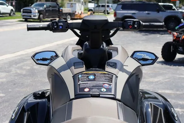 Slide: The Image of Yamaha GP SVHO-BLACK 2025 - 12