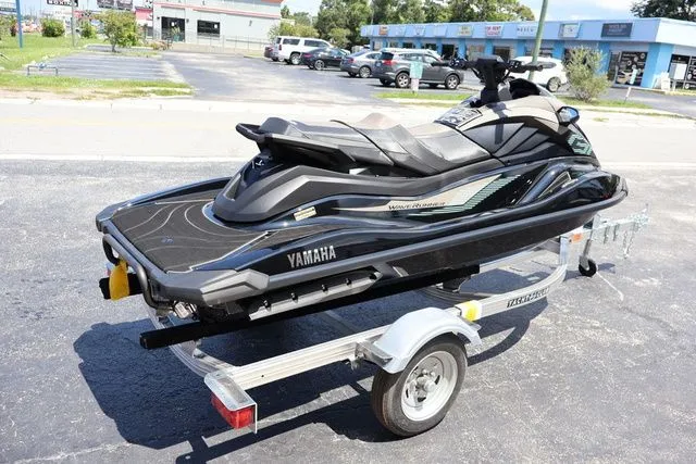 Slide: The Image of Yamaha GP SVHO-BLACK 2025 - 6