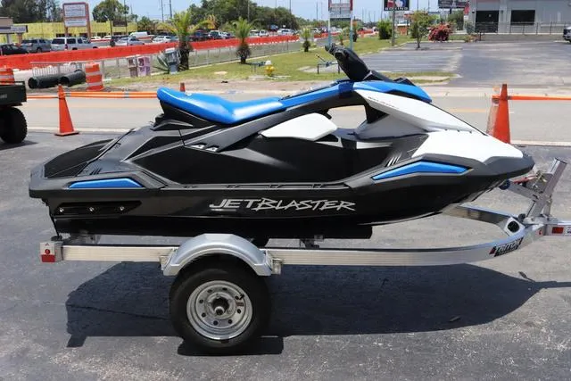 Slide: The Image of Yamaha JETBLASTER 2-BLACK/SPACE BLUE 2025 - 7