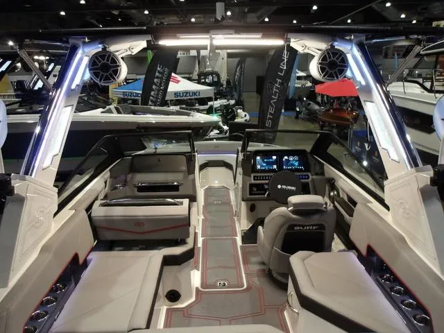 Slide: The Image of Cobalt R4 Surf 2025 - 10