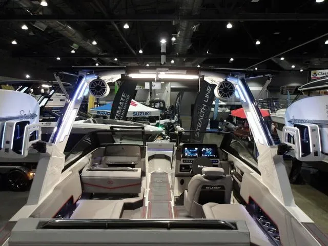 Slide: The Image of Cobalt R4 Surf 2025 - 9