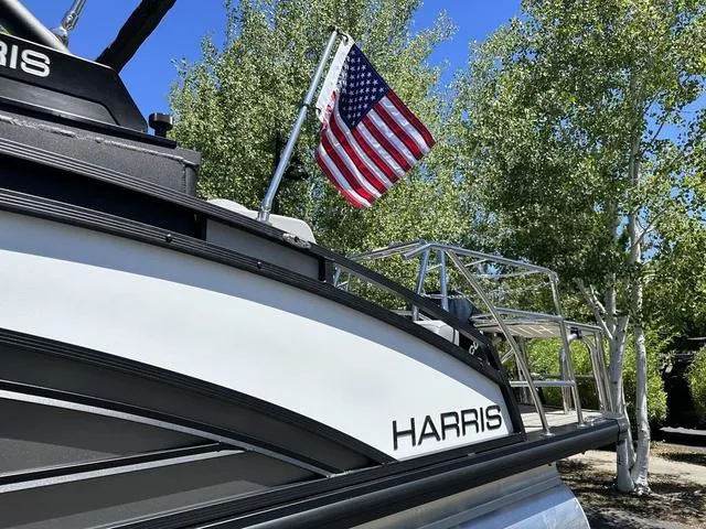 Slide: The Image of Harris Solstice 230 SL 2025 - 11