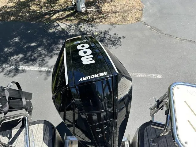 Slide: The Image of Harris Solstice 230 SL 2025 - 22