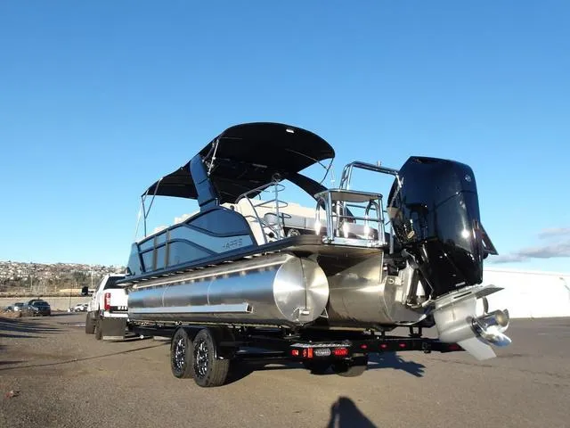 Slide: The Image of Harris Grand Mariner 230 SL 2025 - 3