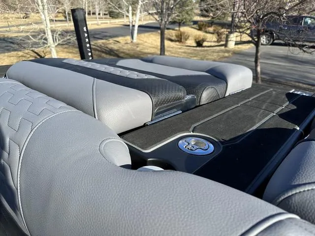 Slide: The Image of Centurion Ri230 2025 - 14