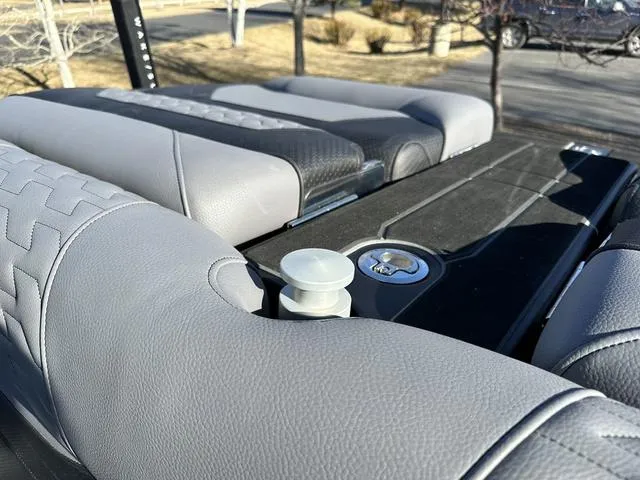 Slide: The Image of Centurion Ri230 2025 - 15