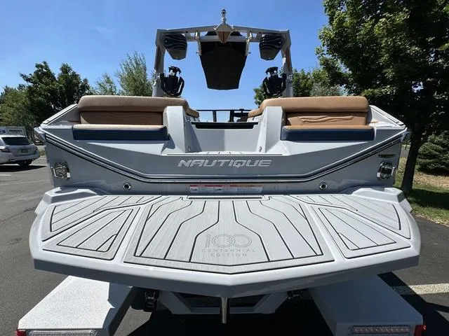 Slide: The Image of Nautique Super Air Nautique G21 2025 - 11