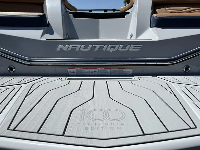 Slide: The Image of Nautique Super Air Nautique G21 2025 - 12
