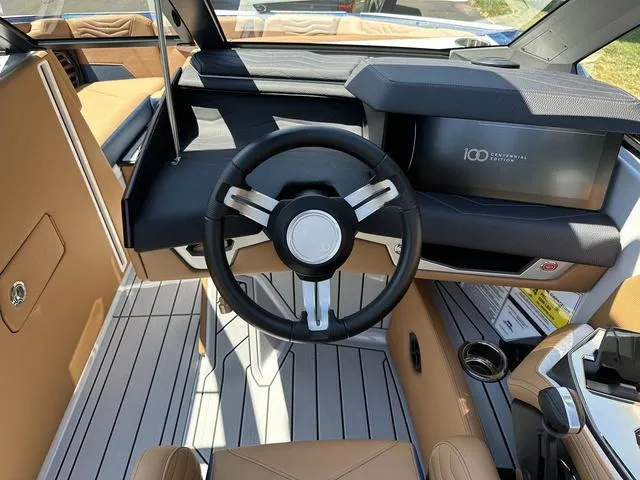 Slide: The Image of Nautique Super Air Nautique G21 2025 - 31